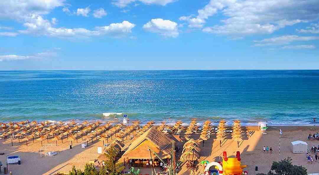Golden Sand Casino and Hotel thơ mộng bên bờ biển Ochheuteal