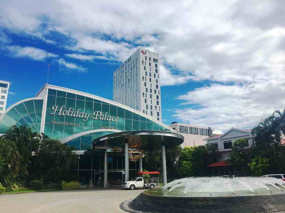 Holiday Palace Hotel & Resort nơi các du khách hướng đến 