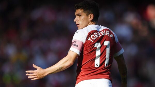 hlv-emery-cau-ay-la-mot-trong-nhung-cau-thu-quan-trong-cua-arsenal-1