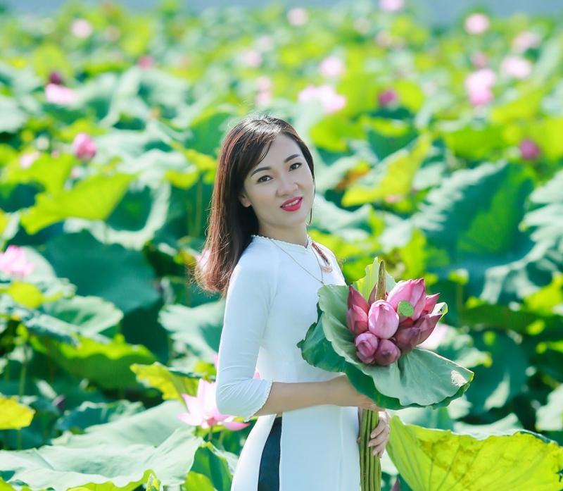 Ảnh nhà thơ Vương Thị Lan Thanh