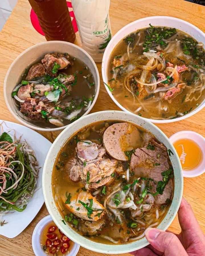 Bún bò Kim Hương
