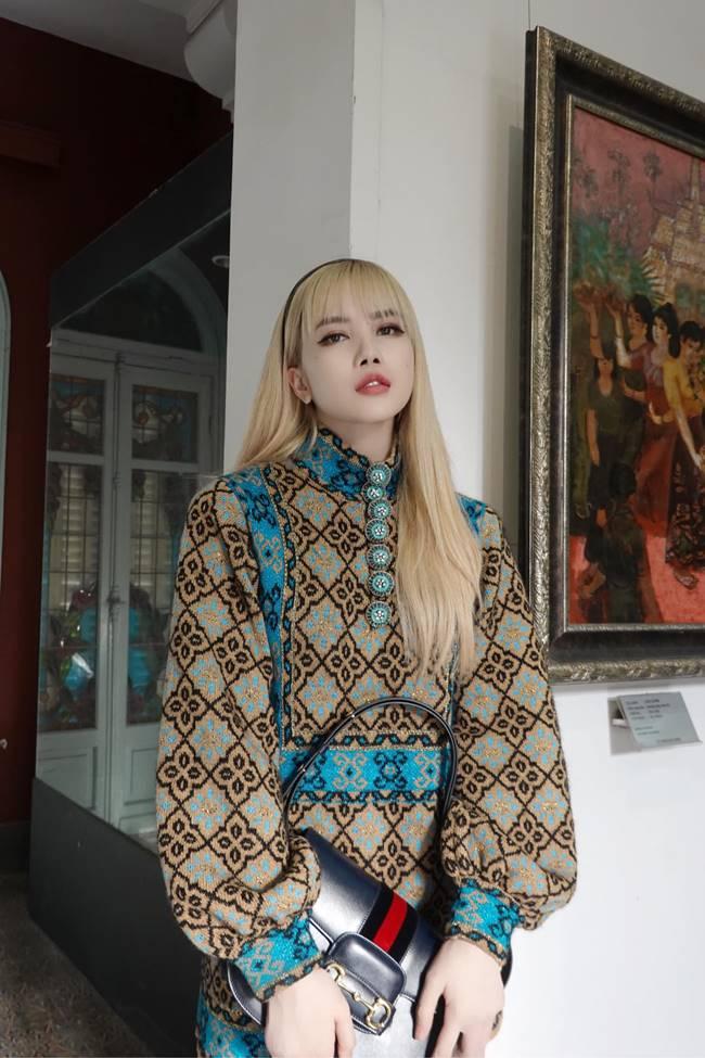 Thiều Bảo Trâm và mẫu túi Gucci tông xanh cổ điển