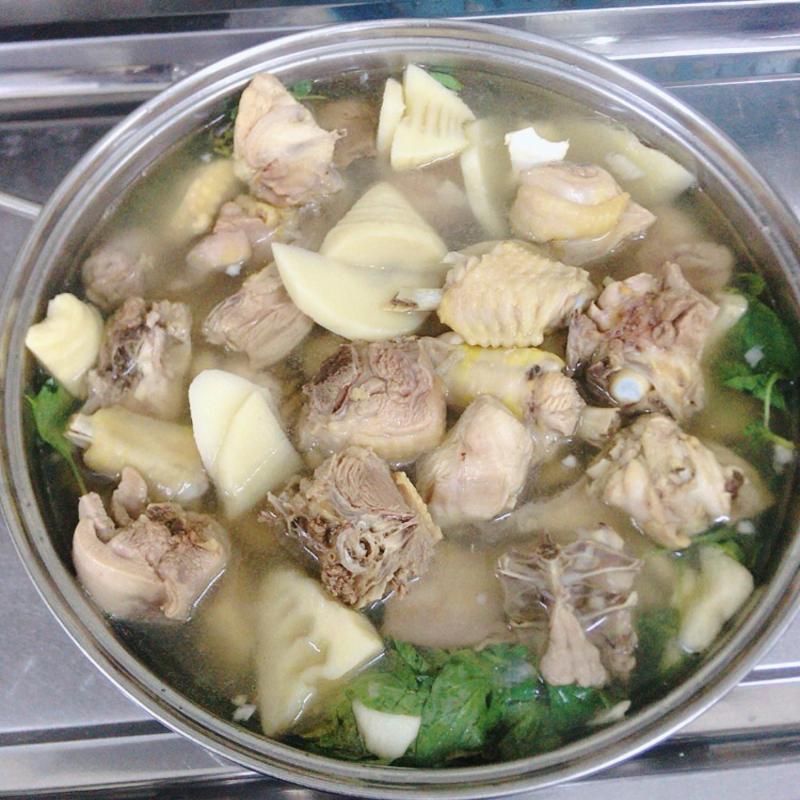 Ô Kê Quán - Lẩu Gà Lá É Gốc Phú Yên