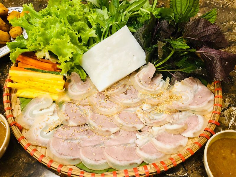Nhà Hàng Lợi Hường