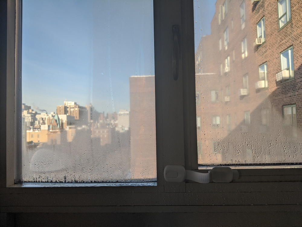 5 Signs You Need Window Replacements Before Winter